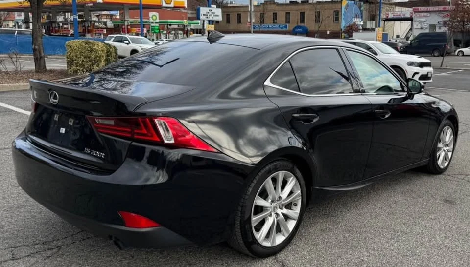 2016 Lexus IS 3rd Gen - Image 5 of 10