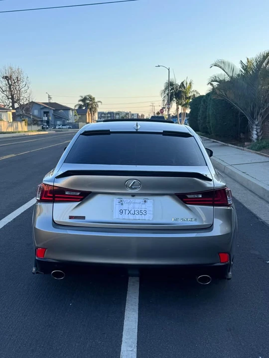2016 Lexus IS 3rd Gen - Image 5 of 18