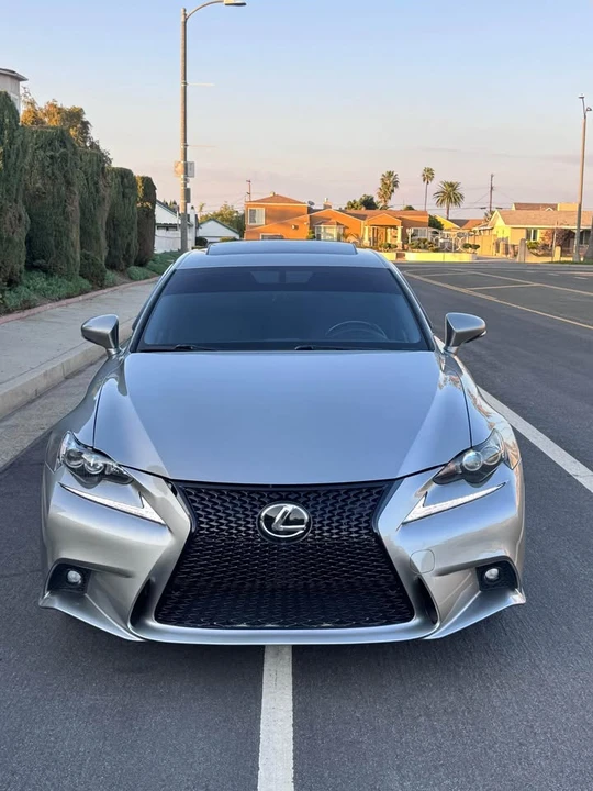 2016 Lexus IS 3rd Gen - Image 4 of 18