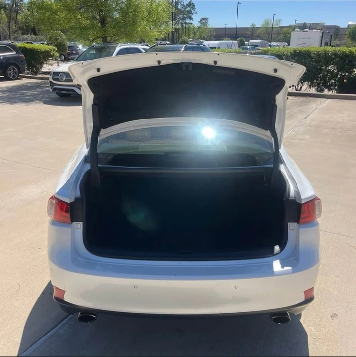2016 Lexus IS 3rd Gen - Image 10 of 20