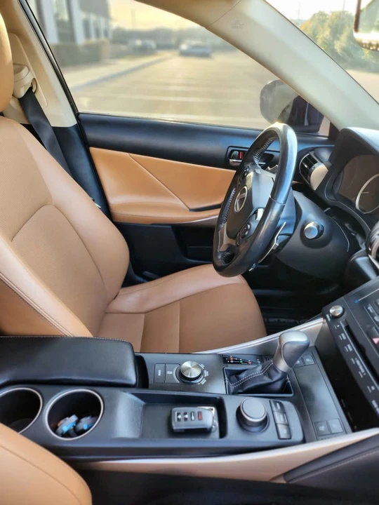 2016 Lexus IS 3rd Gen - Image 11 of 20
