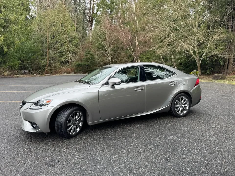 2016 Lexus IS 3rd Gen - Image 7 of 13