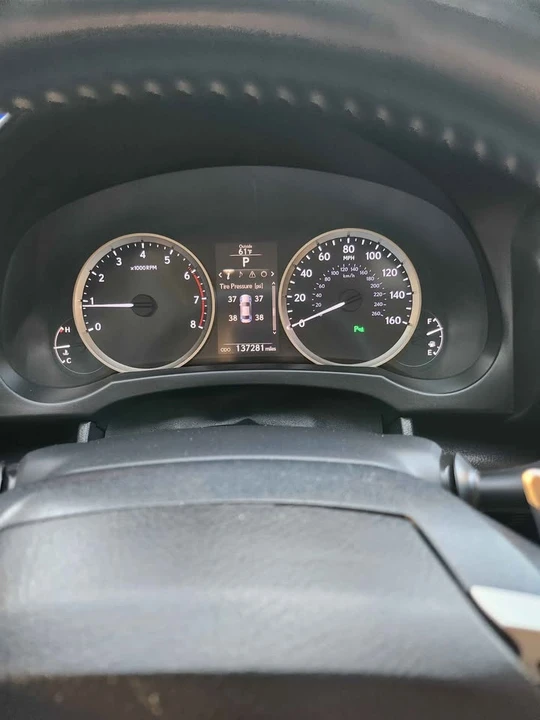 2016 Lexus IS 3rd Gen - Image 18 of 20