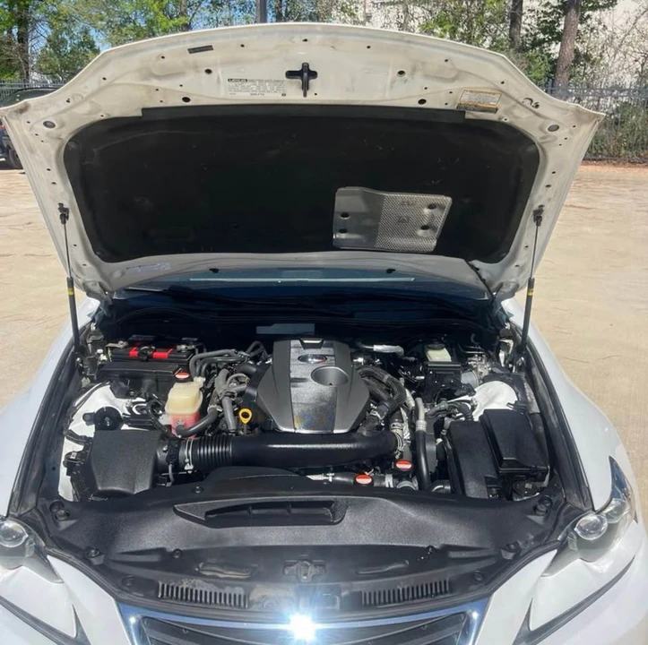 2016 Lexus IS 3rd Gen - Image 9 of 20