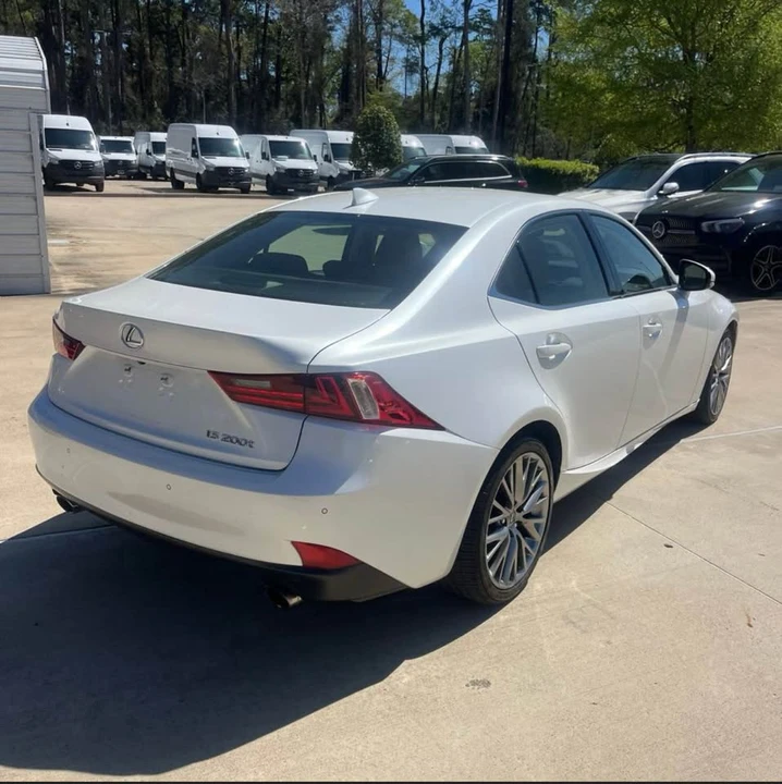 2016 Lexus IS 3rd Gen - Image 4 of 20