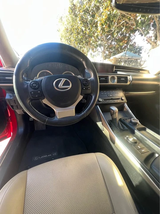 2016 Lexus IS 3rd Gen - Image 7 of 15