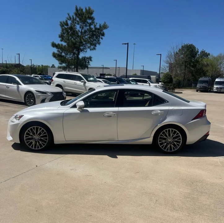 2016 Lexus IS 3rd Gen - Image 7 of 20