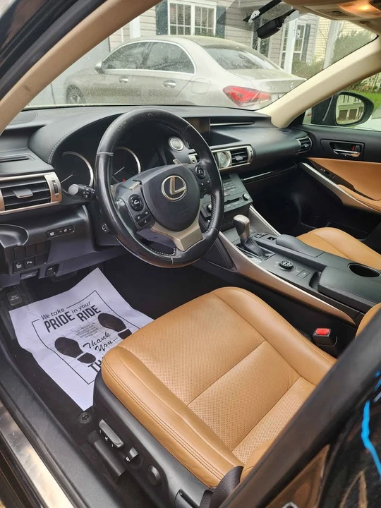 2016 Lexus IS 3rd Gen - Image 12 of 20