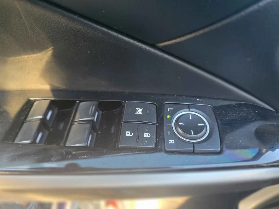 2016 Lexus IS 3rd Gen - Image 13 of 16