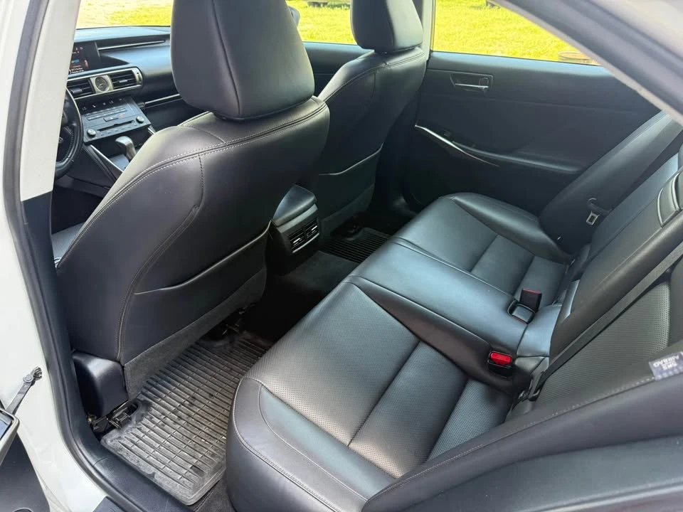 2016 Lexus IS 3rd Gen - Image 9 of 15