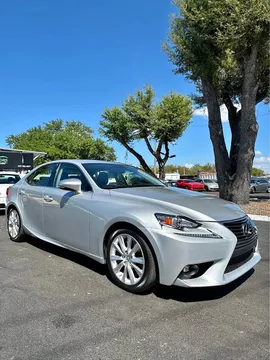 2016 Lexus IS 200t Sedan 4D
