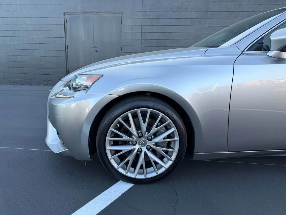 2016 Lexus IS 3rd Gen - Image 4 of 16