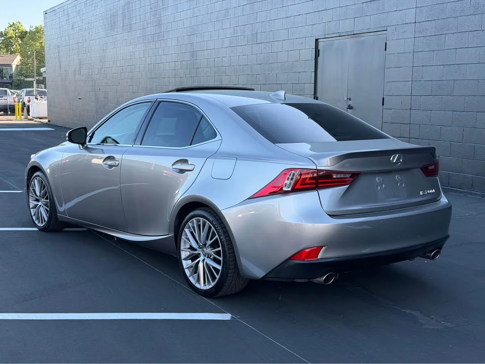 2016 Lexus IS 3rd Gen - Image 5 of 16