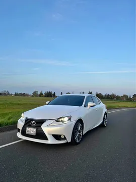 2016 Lexus IS 200t Sedan