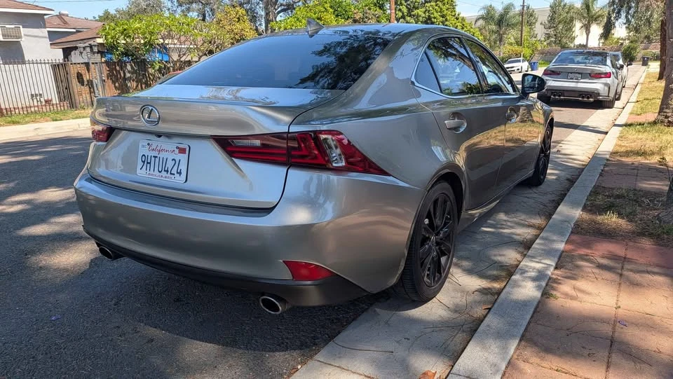 2016 Lexus IS 3rd Gen - Image 5 of 9