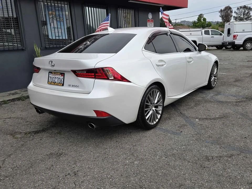 2016 Lexus IS 3rd Gen - Image 5 of 8