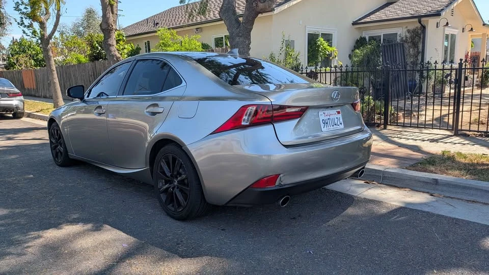 2016 Lexus IS 3rd Gen - Image 4 of 9