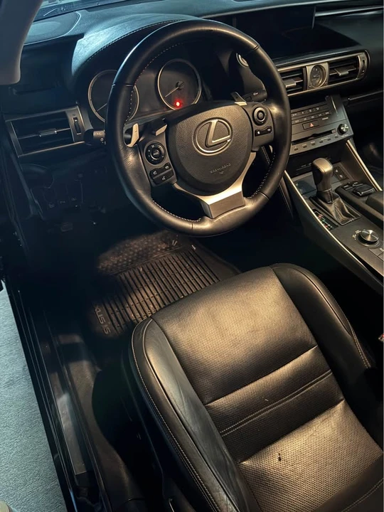 2016 Lexus IS 3rd Gen - Image 6 of 11
