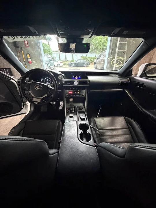 2016 Lexus IS 3rd Gen - Image 4 of 7