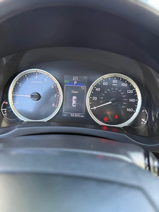 2016 Lexus IS 3rd Gen - Image 8 of 9