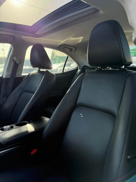 2016 Lexus IS 3rd Gen - Image 7 of 9