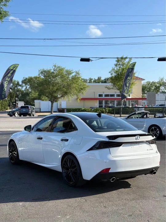 2016 Lexus IS 3rd Gen - Image 4 of 9
