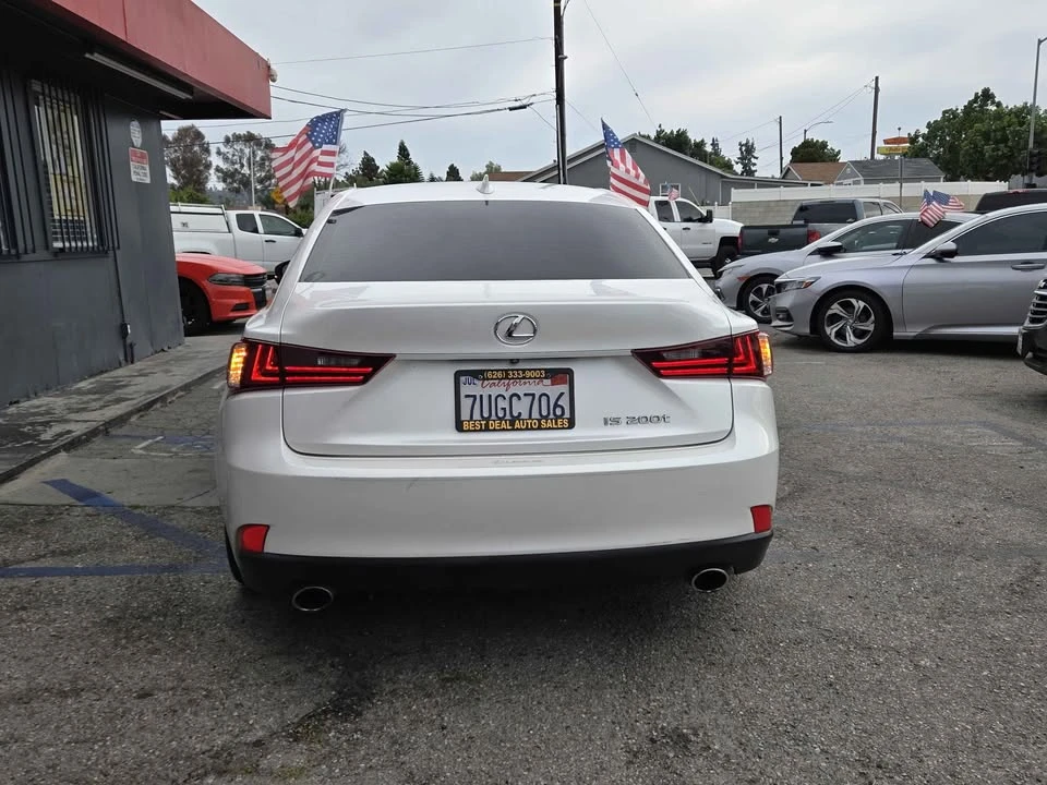 2016 Lexus IS 3rd Gen - Image 6 of 8