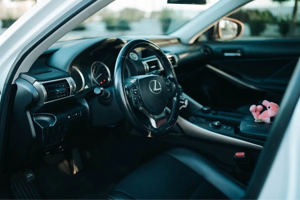 2016 Lexus IS 3rd Gen - Image 9 of 13