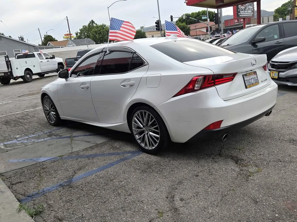 2016 Lexus IS 3rd Gen - Image 7 of 8