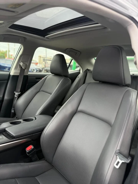 2016 Lexus IS 3rd Gen - Image 6 of 9
