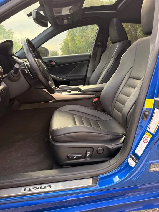 2016 Lexus IS 3rd Gen - Image 9 of 11