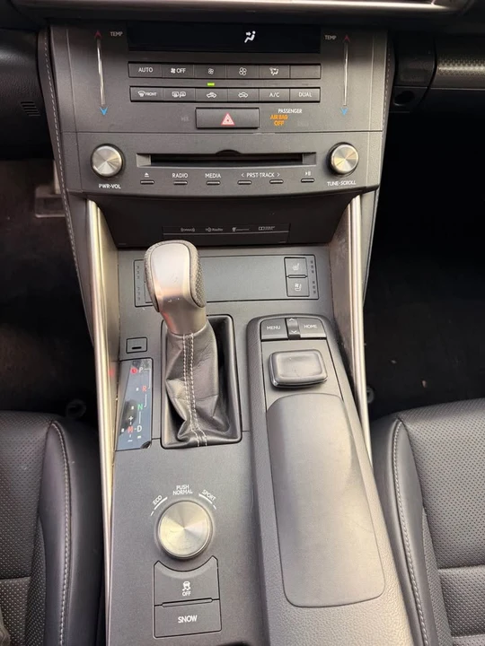 2016 Lexus IS 3rd Gen - Image 8 of 11