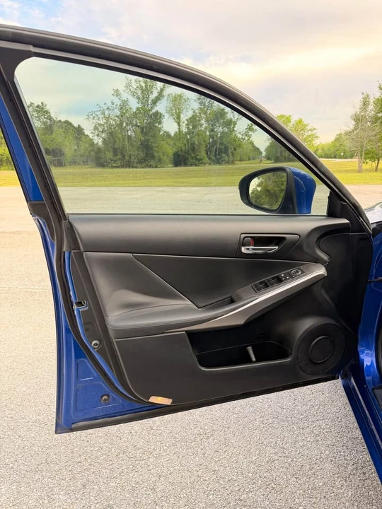 2016 Lexus IS 3rd Gen - Image 10 of 11