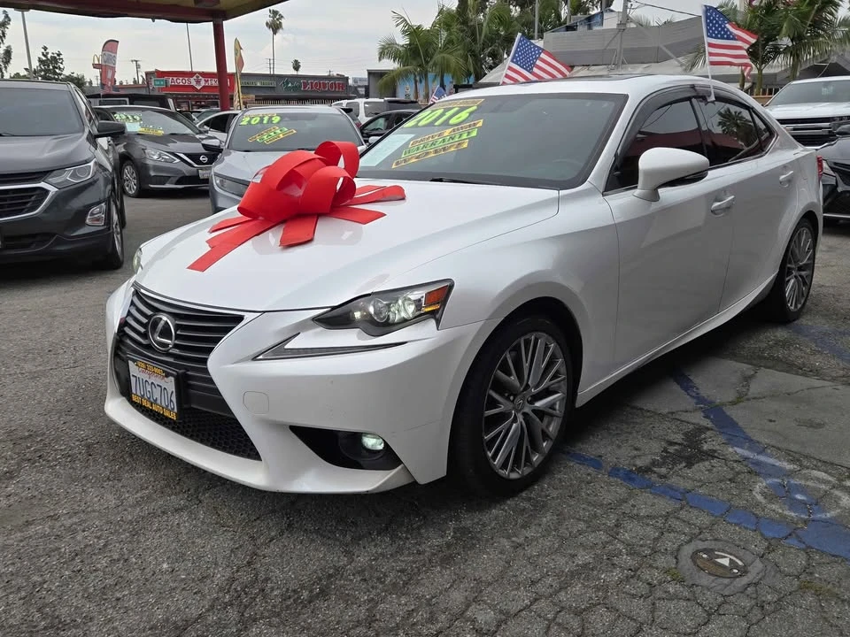 2016 Lexus IS 3rd Gen - Image 4 of 8
