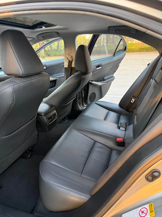 2016 Lexus IS 3rd Gen - Image 10 of 12