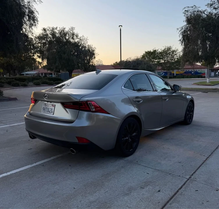 2016 Lexus IS 3rd Gen - Image 5 of 12
