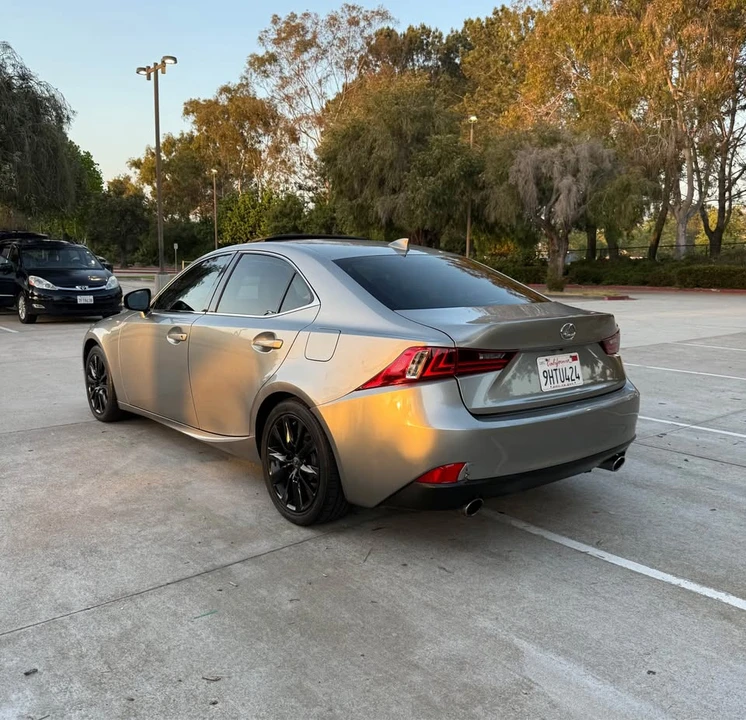 2016 Lexus IS 3rd Gen - Image 4 of 12