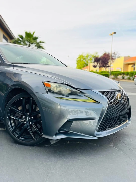 2016 Lexus IS 3rd Gen - Image 9 of 19