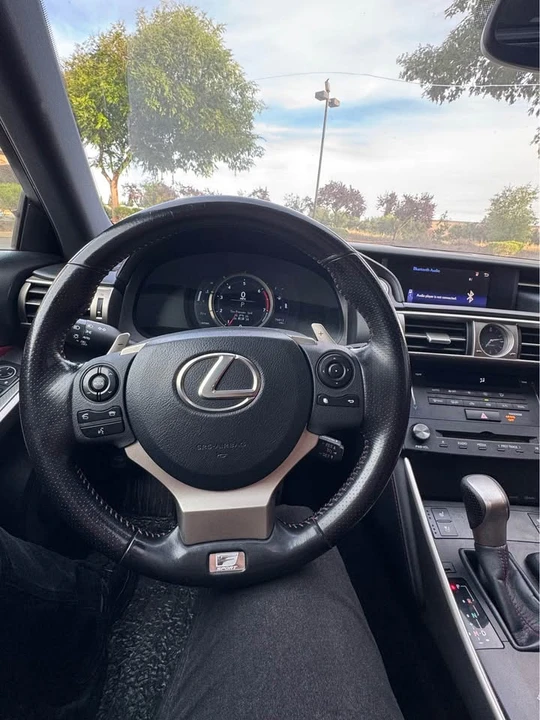 2016 Lexus IS 3rd Gen - Image 17 of 19
