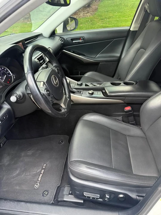 2016 Lexus IS 3rd Gen - Image 10 of 13