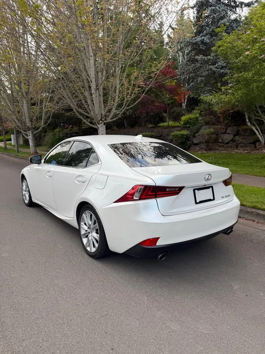 2016 Lexus IS 3rd Gen - Image 7 of 13