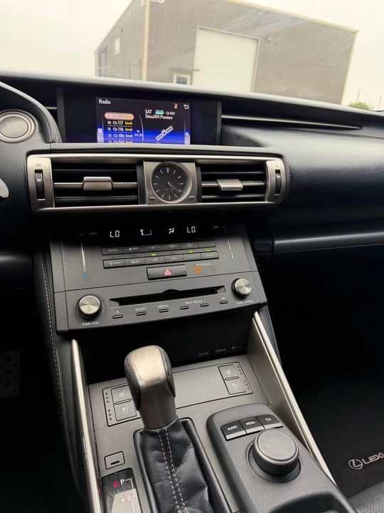 2016 Lexus IS 3rd Gen - Image 11 of 12