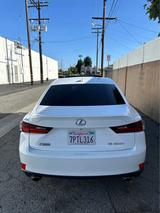 2016 Lexus IS 3rd Gen - Image 5 of 8