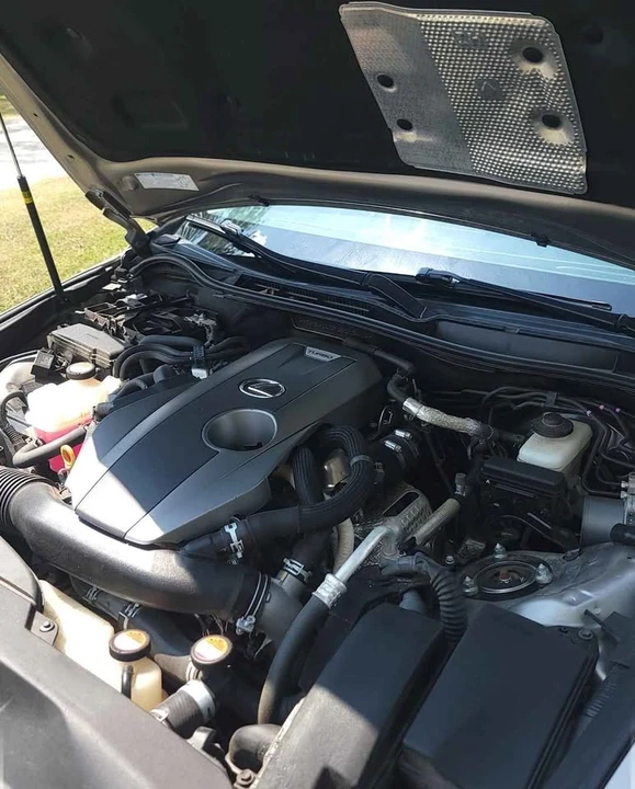 2016 Lexus IS 3rd Gen - Image 4 of 10