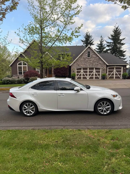 2016 Lexus IS 3rd Gen - Image 4 of 13