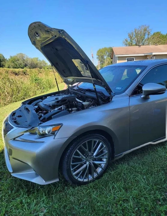 2016 Lexus IS 3rd Gen - Image 2 of 10