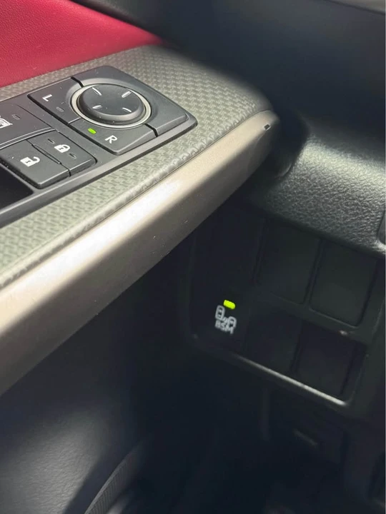 2016 Lexus IS 3rd Gen - Image 20 of 20
