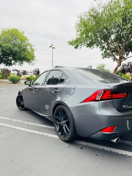 2016 Lexus IS 3rd Gen - Image 5 of 20