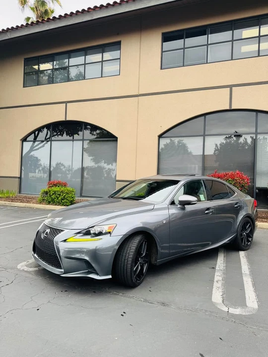 2016 Lexus IS 3rd Gen - Image 4 of 20
