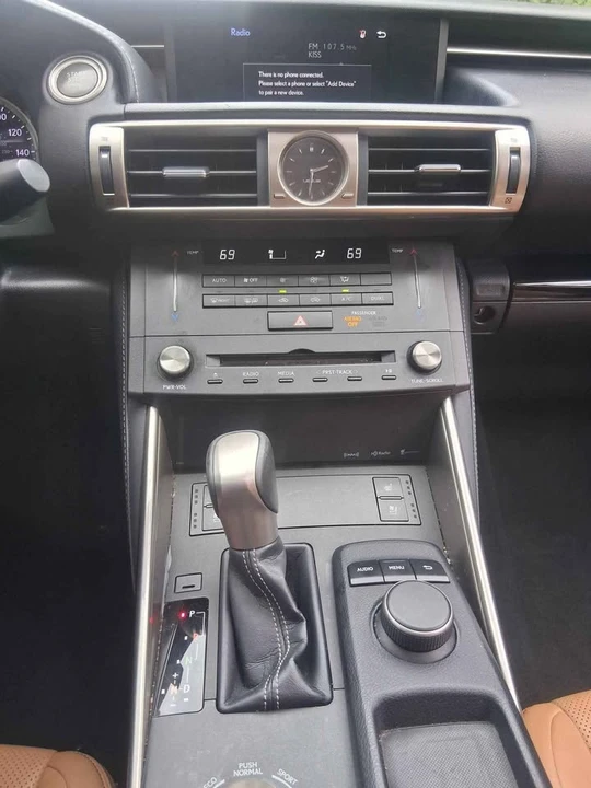 2016 Lexus IS 3rd Gen - Image 14 of 20